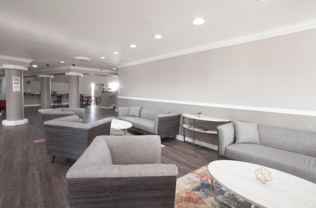 فندق Ramada By Wyndham بارستاو، سان بيرناردينو، كاليفورنيا المظهر الخارجي الصورة