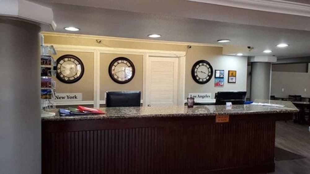 فندق Ramada By Wyndham بارستاو، سان بيرناردينو، كاليفورنيا المظهر الخارجي الصورة